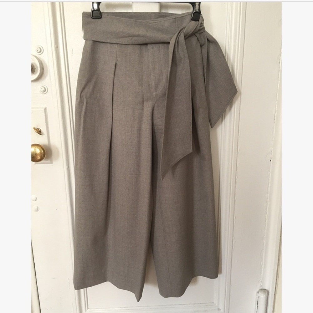 Club Monaco Cropped Grey Wide Leg Pants - Picture 2 of 6